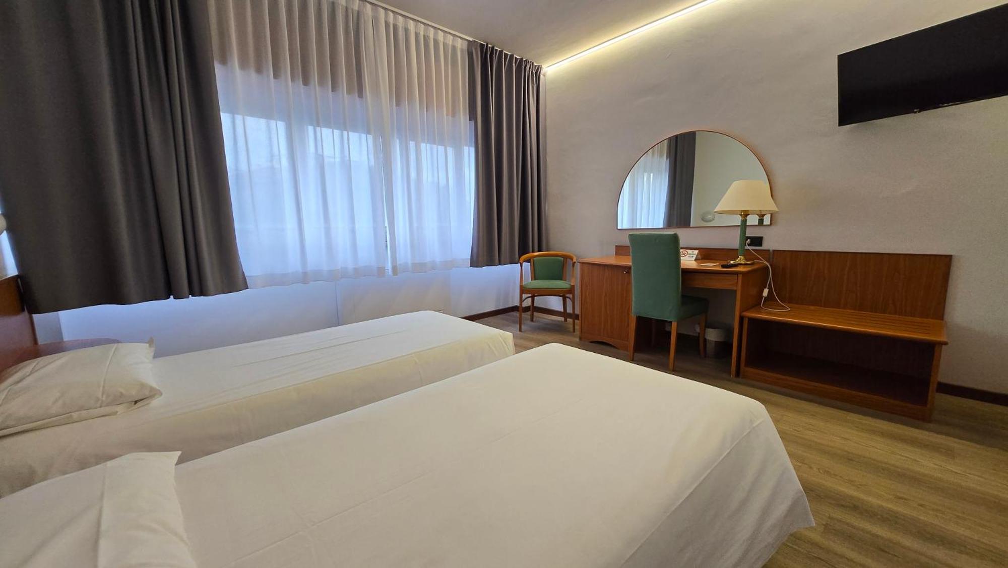 Hotel Cristallo Удине Экстерьер фото