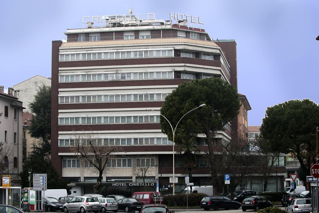 Hotel Cristallo Удине Экстерьер фото